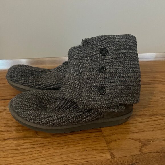 Classic UGG Sweater Boots | Size 6 - Picture 1 of 5